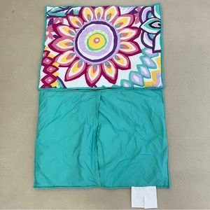 New without tag Pottery Barn Teen Pbteen Keala Floral Print Standard Sham,1pc